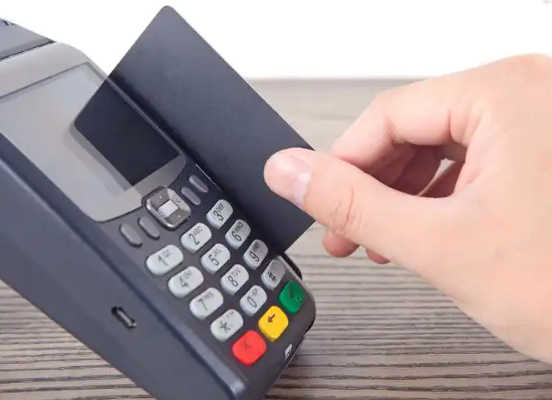 收款呗POS机：免费背后是万265高费率